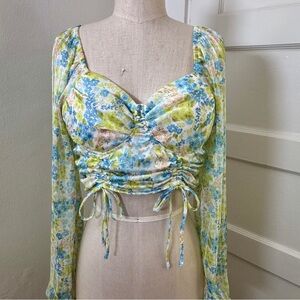 Brand New | Floral Long Sleeve Ruched length adjustable Crop Top / cute top